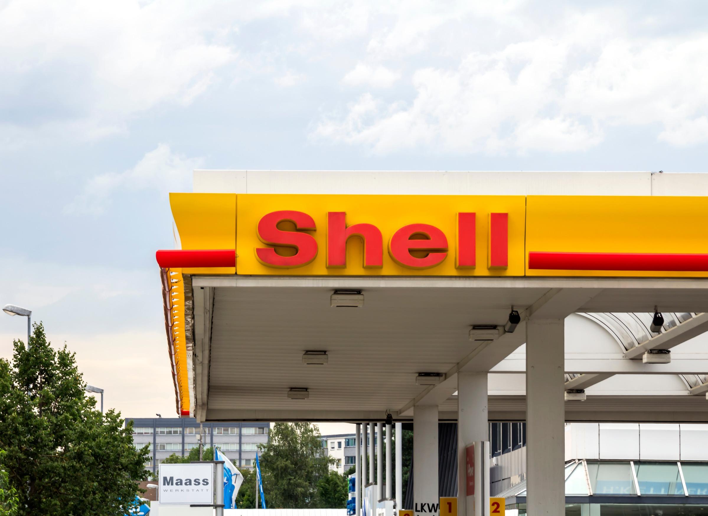 Shell Share Price Edges Higher as Oil Prices Rebound